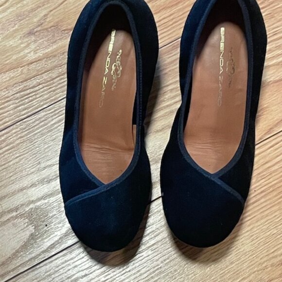 Brenda Zaro Block Heel - Picture 2 of 3